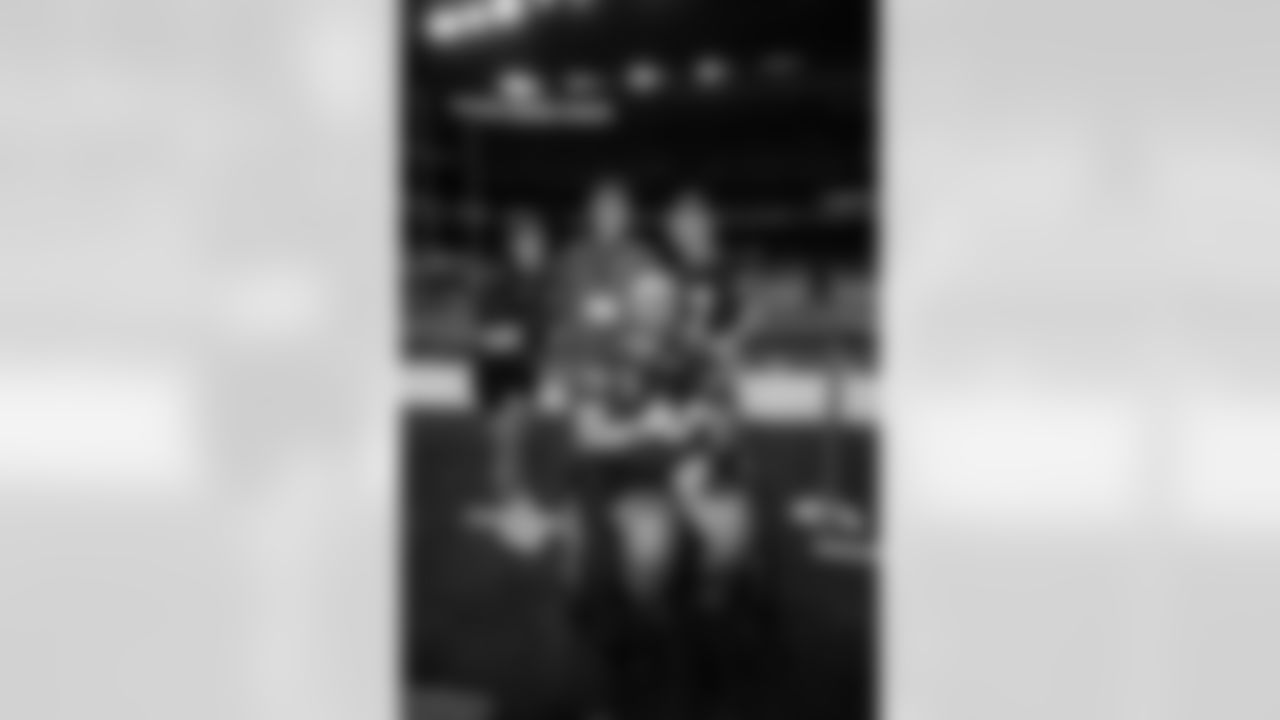 Houston Texans vs Buffalo Bills, Regular Season, November 20, 2025 at NRG Stadium.