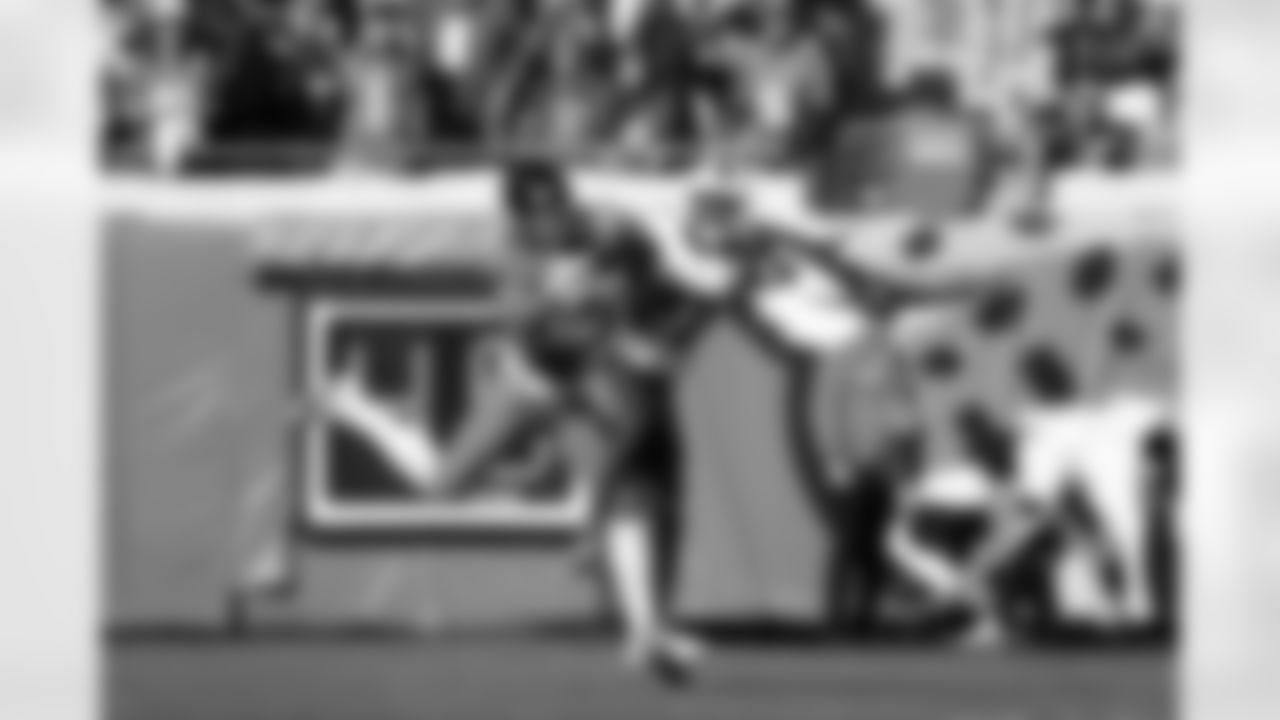 Buffalo Bills vs Jacksonville Jaguars, Wild Card Weekend, January 11, 2026 at EverBank Stadium.