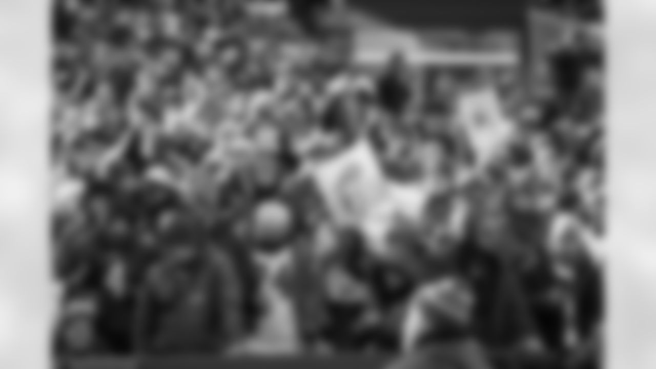 Cleveland Browns vs Buffalo Bills, Regular Season, December 21, 2025 at Huntington Bank Field.