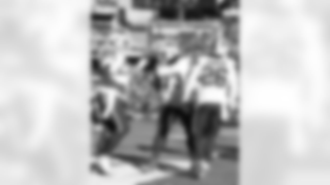 Cleveland Browns vs Buffalo Bills, Regular Season, December 21, 2025 at Huntington Bank Field.