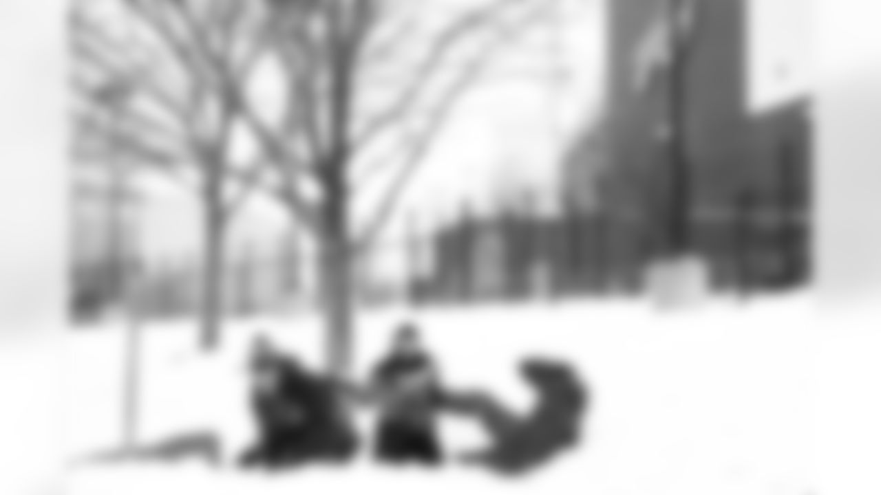 Buffalo Bills vs Cincinnati Bengals, Regular Season, December 07, 2025 at Highmark Stadium.