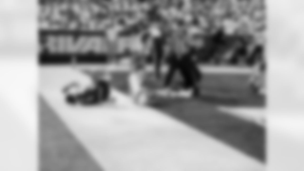 Buffalo Bills vs New England Patriots, Regular Season, October 05, 2025 at Highmark Stadium.
