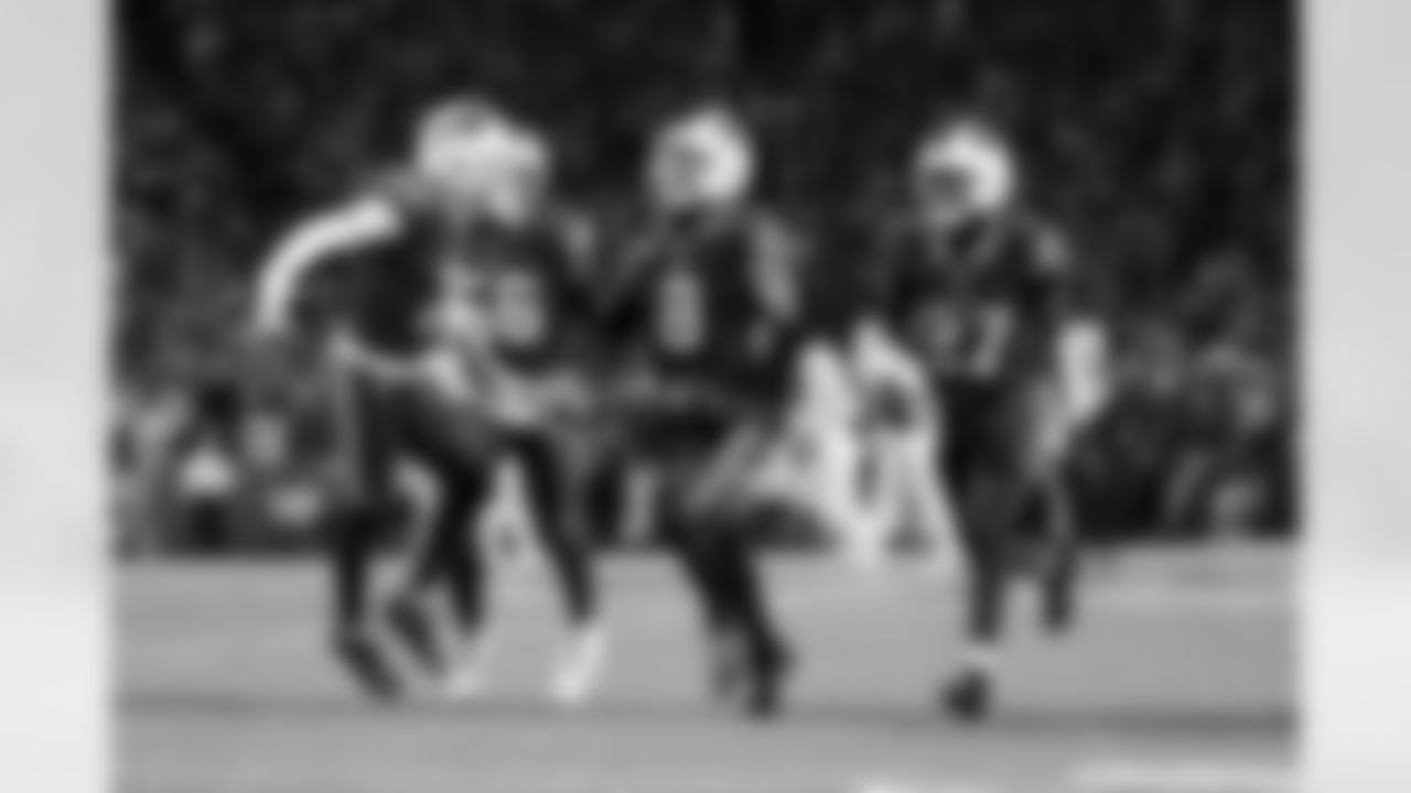 Buffalo Bills vs Miami Dolphins, Regular Season, September 18, 2025 at Highmark Stadium.