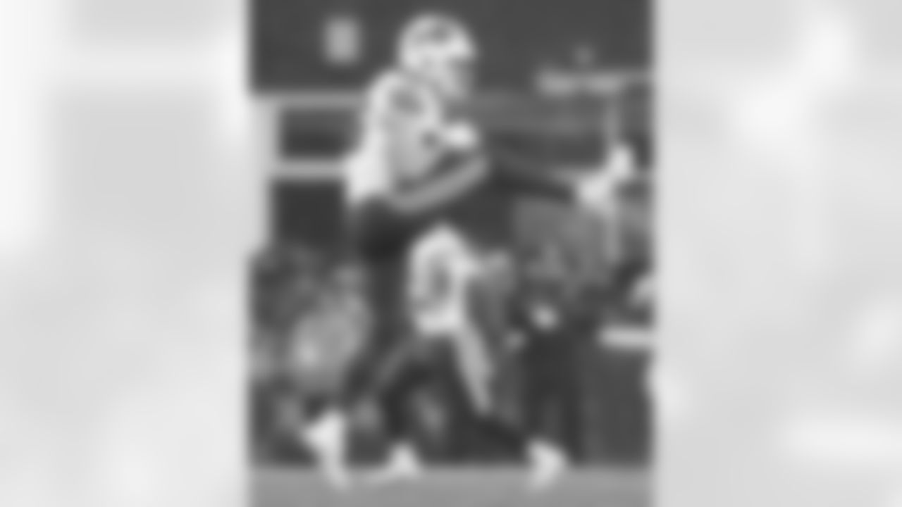 New England Patriots vs Buffalo Bills, Regular Season, December 14, 2025 at Gillette Stadium.