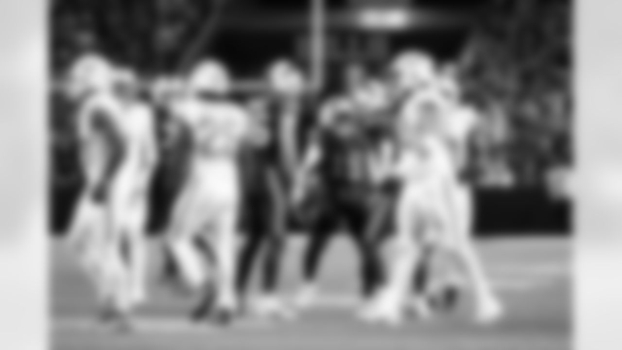 Buffalo Bills vs Miami Dolphins, Regular Season, September 18, 2025 at Highmark Stadium.