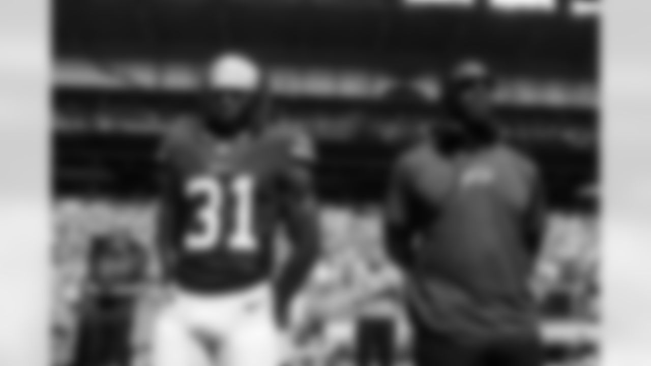 Miami Dolphins vs Buffalo Bills, Regular Season, November 09, 2025 at Hard Rock Stadium.