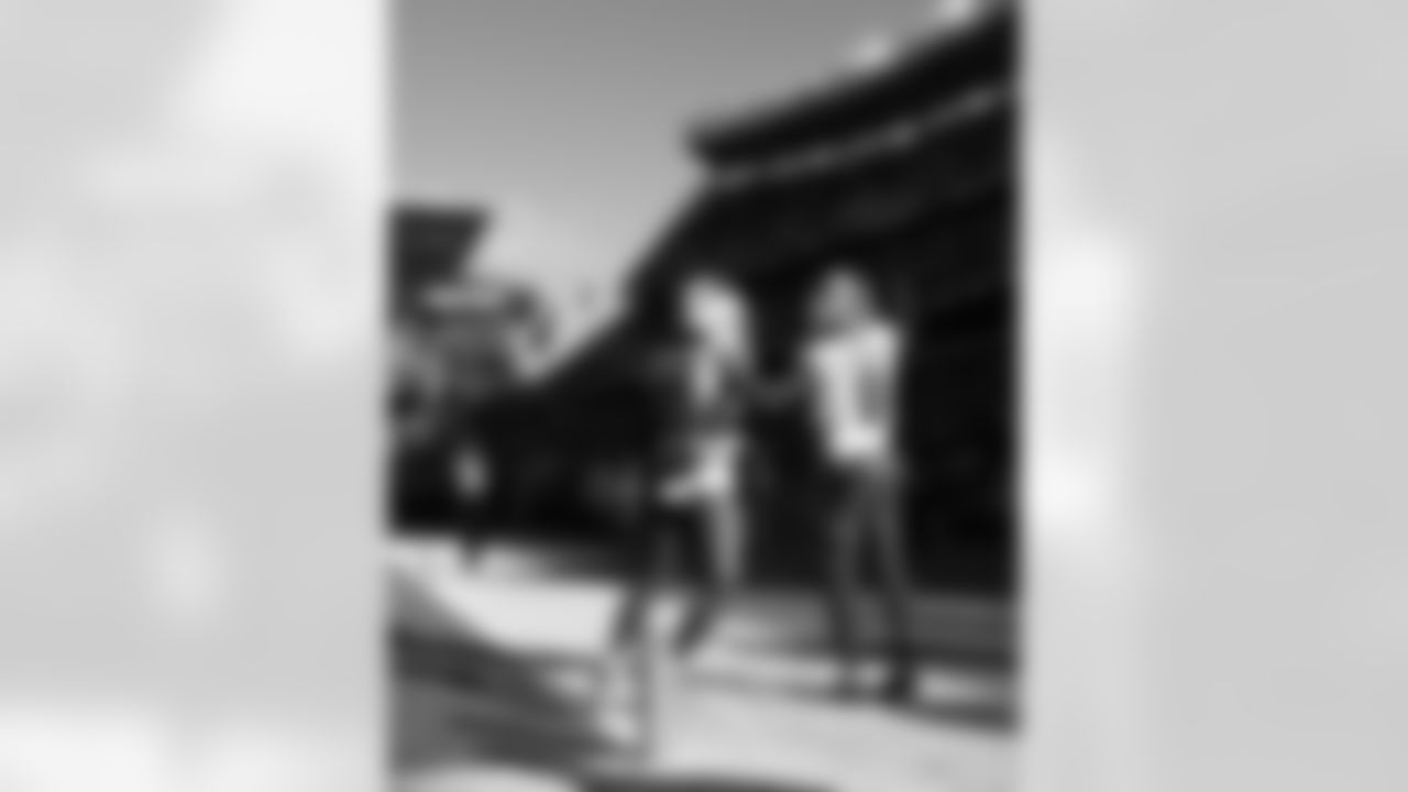 Cleveland Browns vs Buffalo Bills, Regular Season, December 21, 2025 at Huntington Bank Field.