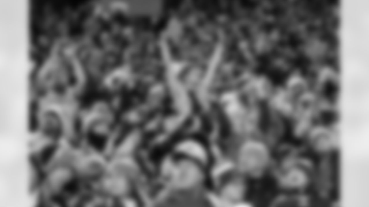 Buffalo Bills vs New York Jets, Regular Season, January 04, 2026 at Highmark Stadium.