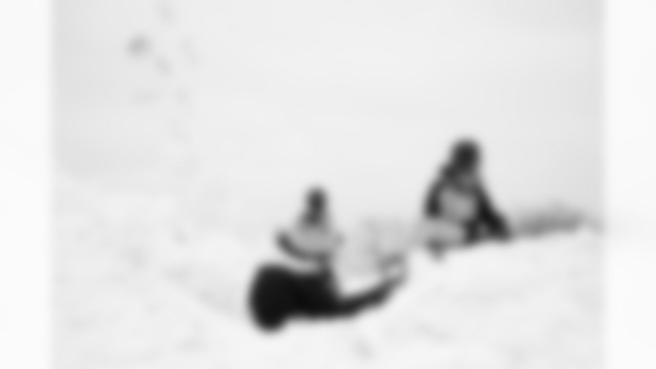 Buffalo Bills vs New York Jets, Regular Season, January 04, 2026 at Highmark Stadium.