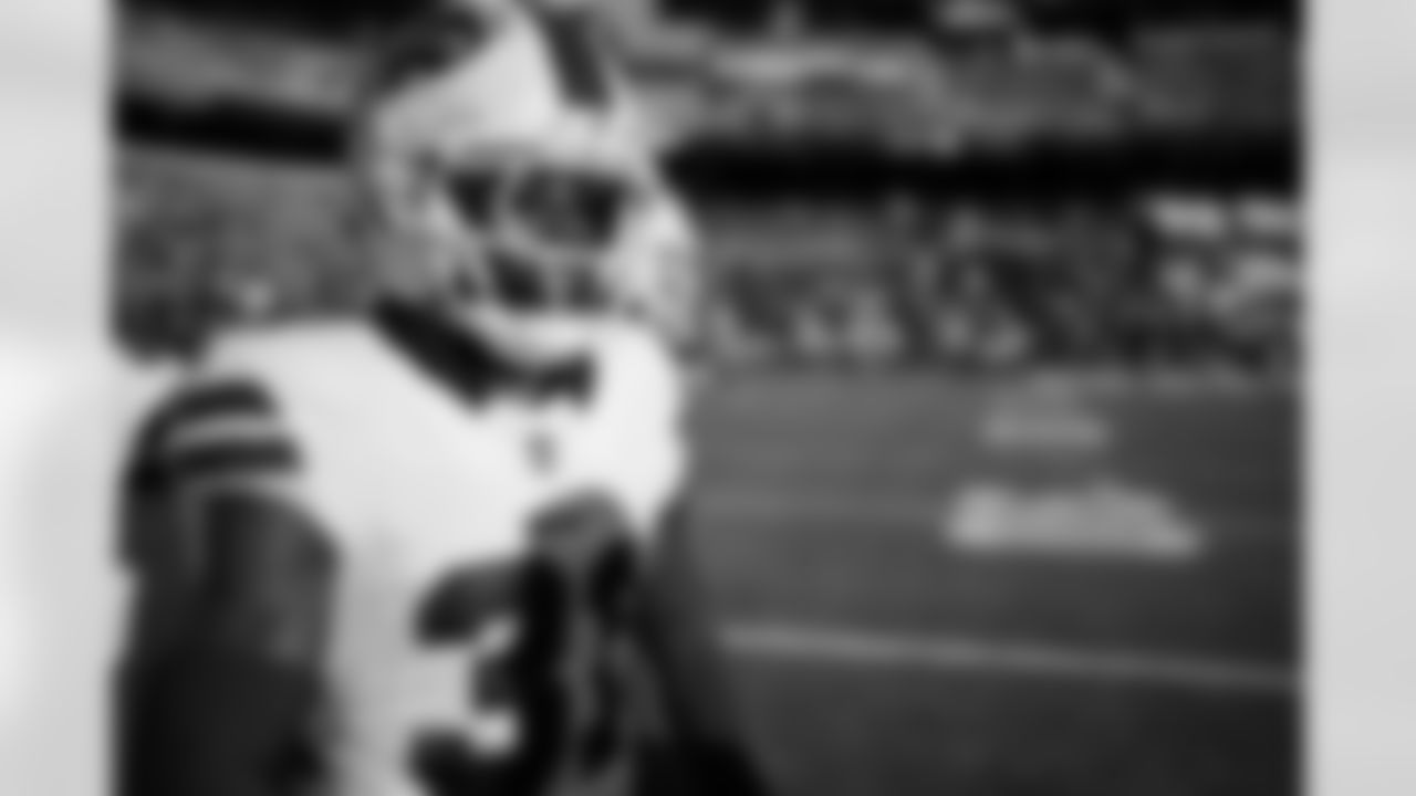 Cleveland Browns vs Buffalo Bills, Regular Season, December 21, 2025 at Huntington Bank Field.