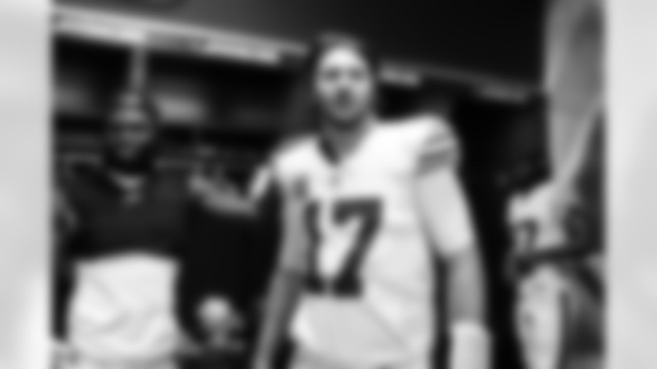 Buffalo Bills vs Tampa Bay Buccaneers, Regular Season, November 16, 2025 at Highmark Stadium.