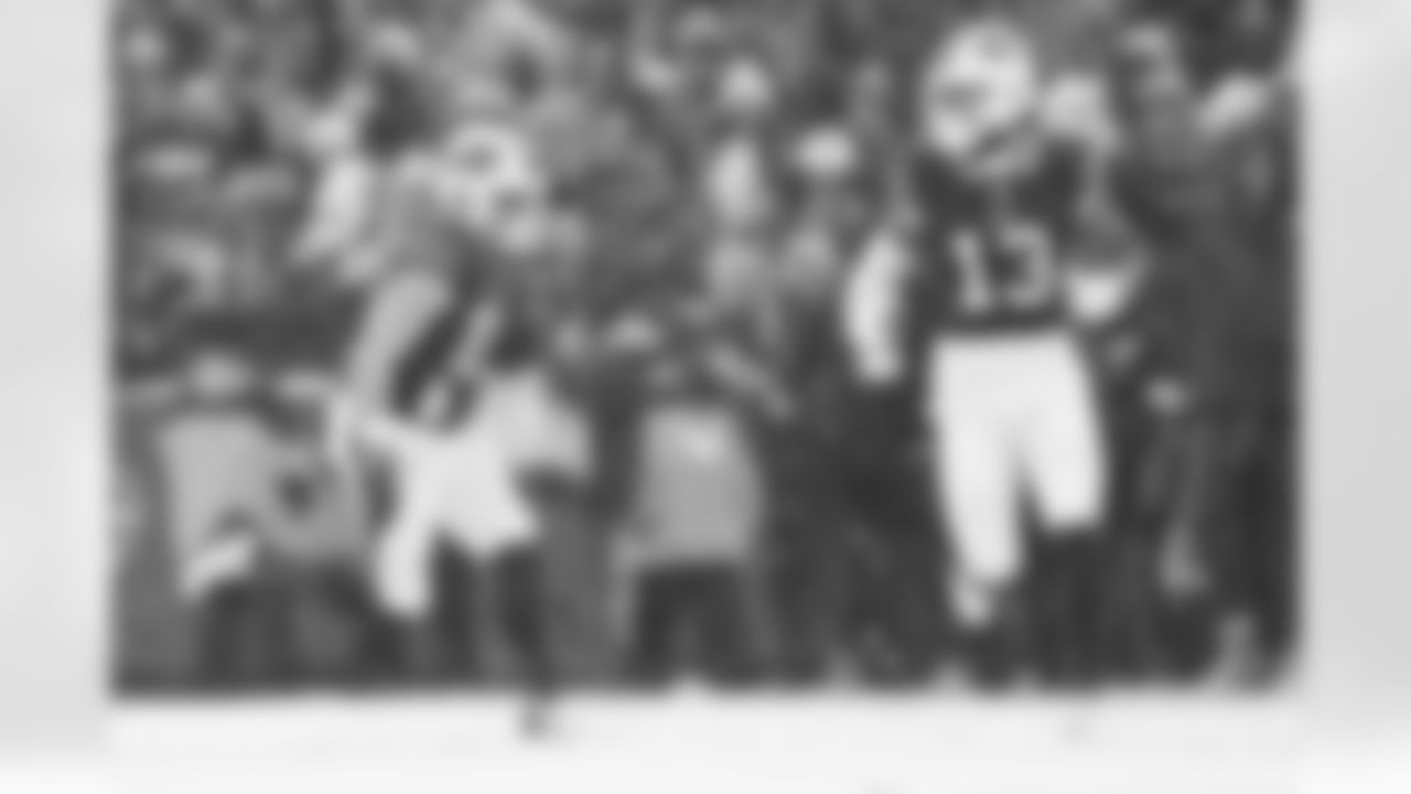 Buffalo Bills vs Cincinnati Bengals, Regular Season, December 07, 2025 at Highmark Stadium.