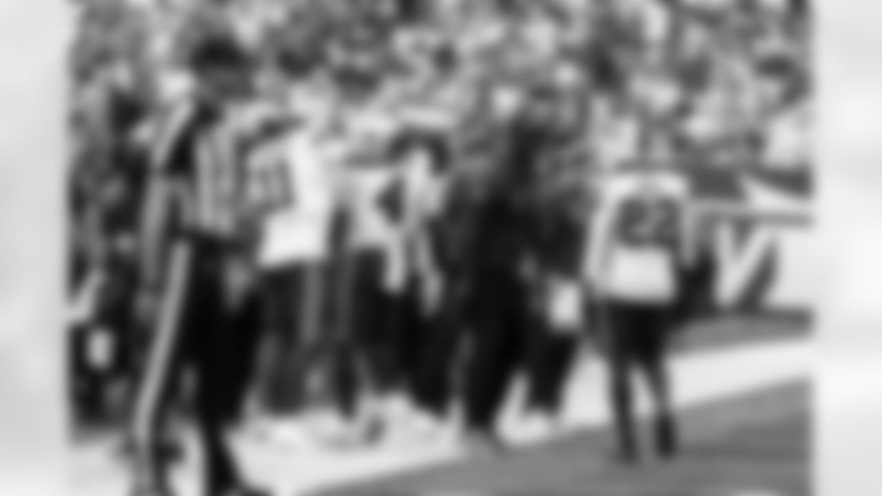 New York Jets vs Buffalo Bills, Regular Season, September 14, 2025 at Metlife Stadium.