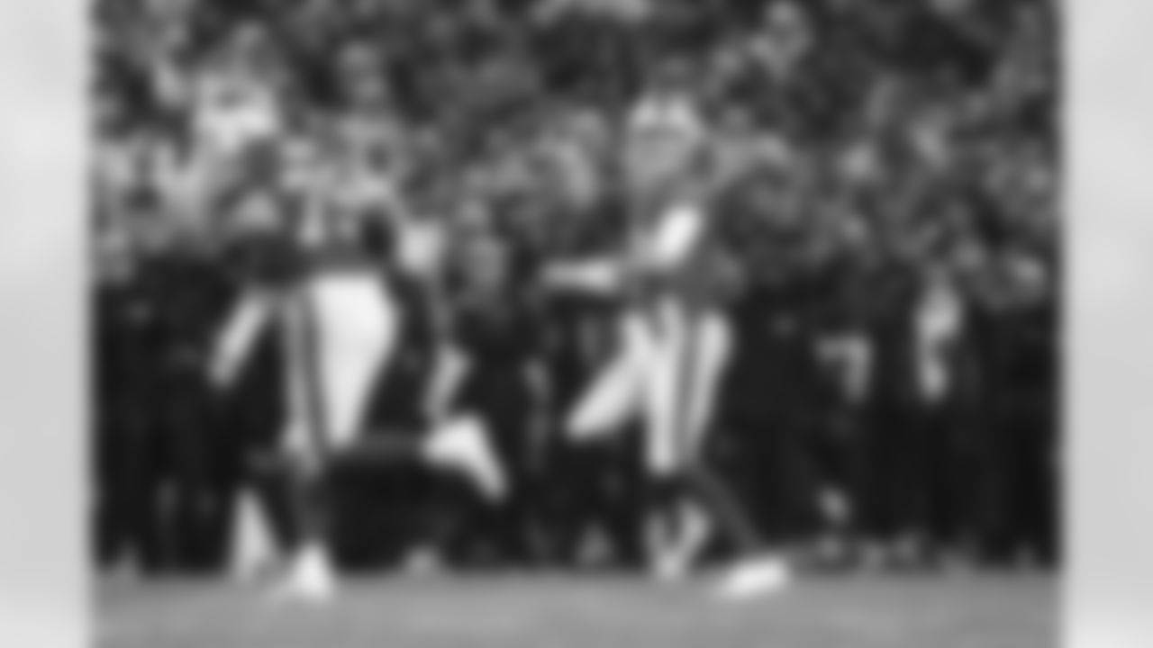 Buffalo Bills vs Philadelphia Eagles, Regular Season, December 28, 2025 at Highmark Stadium.