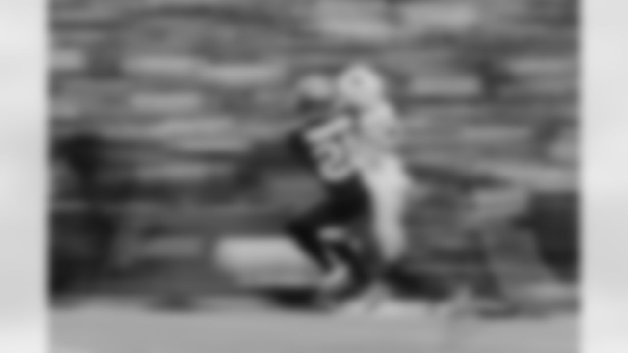 Buffalo Bills vs Tampa Bay Buccaneers, Regular Season, November 18, 2025 at Highmark Stadium.