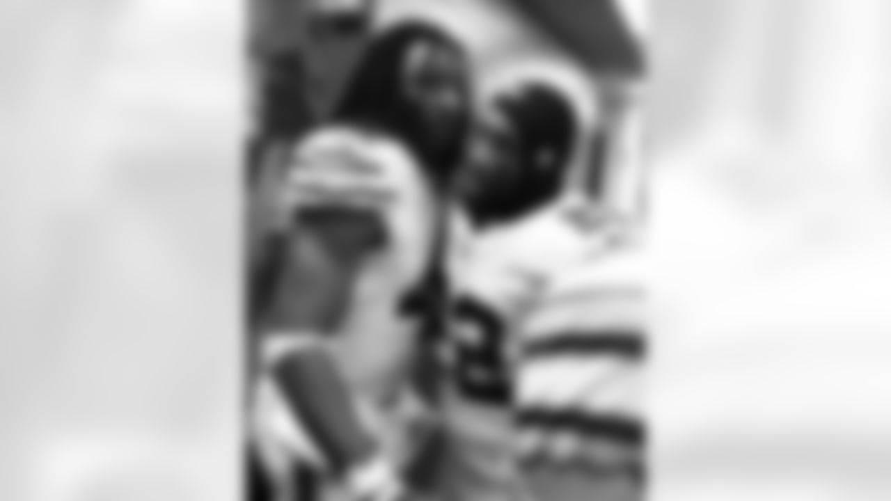 Buffalo Bills vs Tampa Bay Buccaneers, Regular Season, November 16, 2025 at Highmark Stadium.