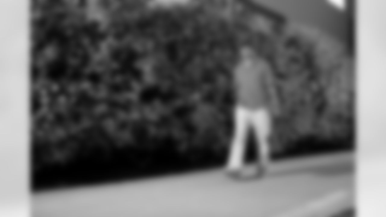 Joe Andreessen (44). Buffalo Bills vs Miami Dolphins, Regular Season, September 18, 2025 at Highmark Stadium.