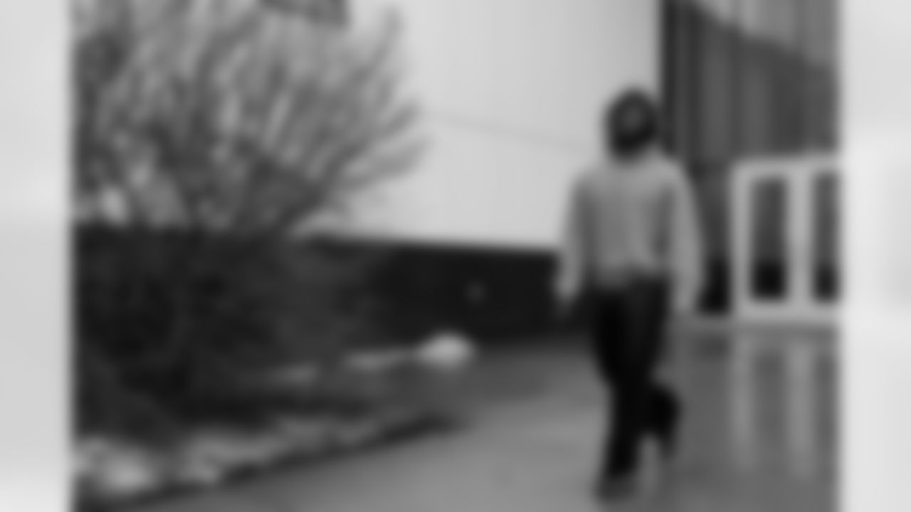 Buffalo Bills vs Philadelphia Eagles, Regular Season, December 28, 2025 at Highmark Stadium.