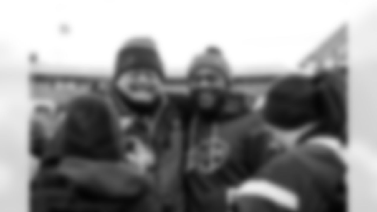 Buffalo Bills vs Tampa Bay Buccaneers, Regular Season, November 16, 2025 at Highmark Stadium.