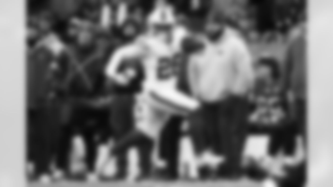 Buffalo Bills vs Tampa Bay Buccaneers, Regular Season, November 16, 2025 at Highmark Stadium.