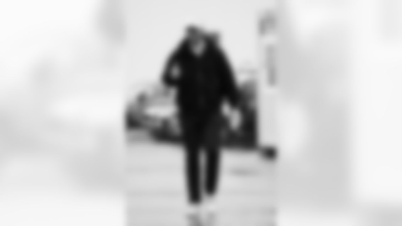 Buffalo Bills vs Philadelphia Eagles, Regular Season, December 28, 2025 at Highmark Stadium.