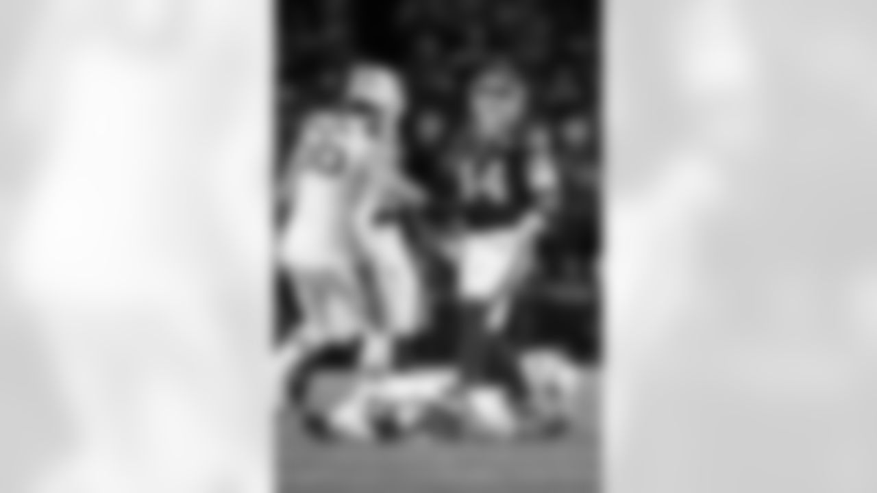 Joe Andreessen (44). Buffalo Bills vs New York Jets, Regular Season, January 04, 2026 at Highmark Stadium.