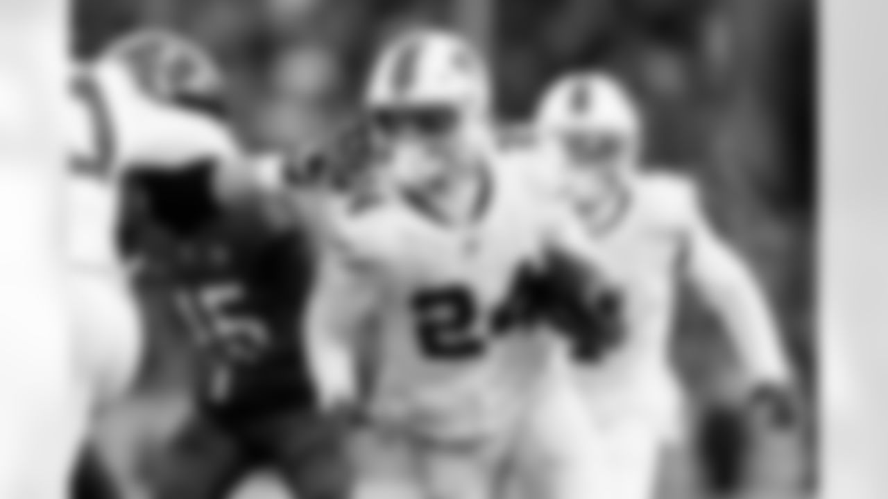 Buffalo Bills vs Tampa Bay Buccaneers, Regular Season, November 16, 2025 at Highmark Stadium.