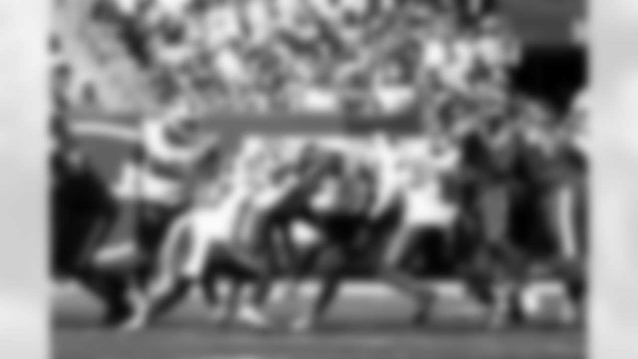 New York Jets vs Buffalo Bills, Regular Season, September 14, 2025 at Metlife Stadium.