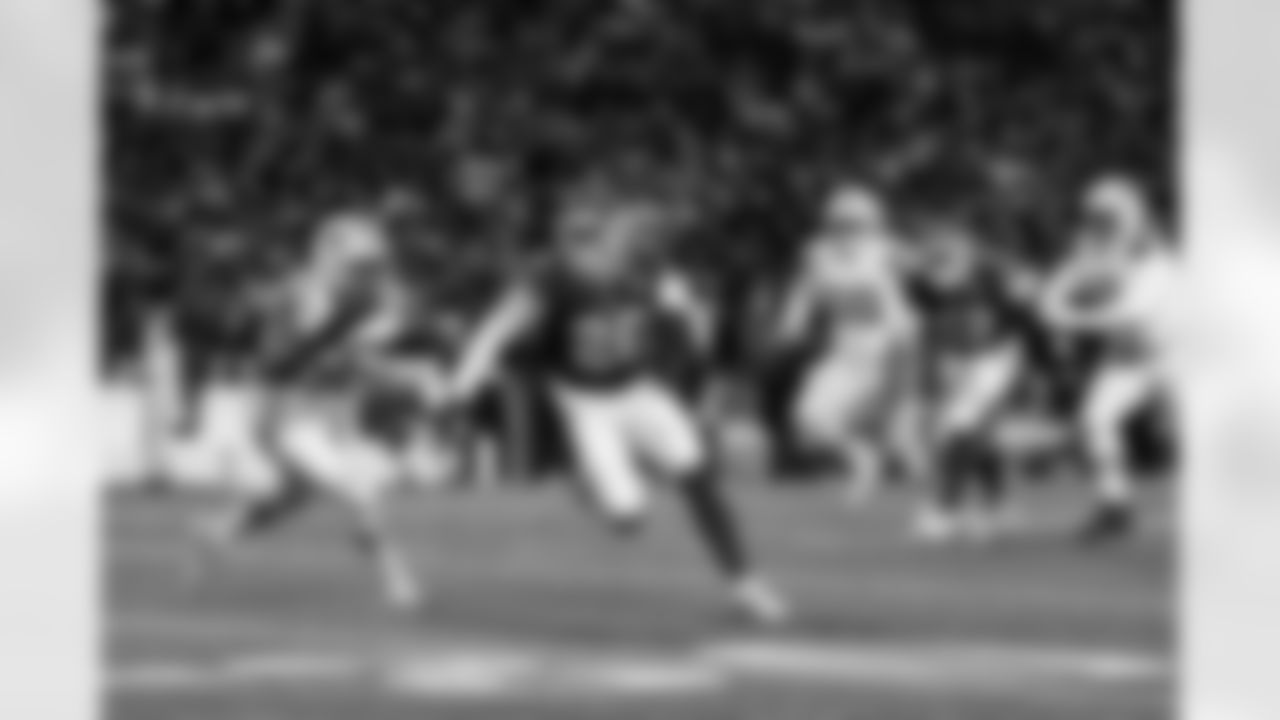 Buffalo Bills vs New York Jets, Regular Season, January 04, 2026 at Highmark Stadium.