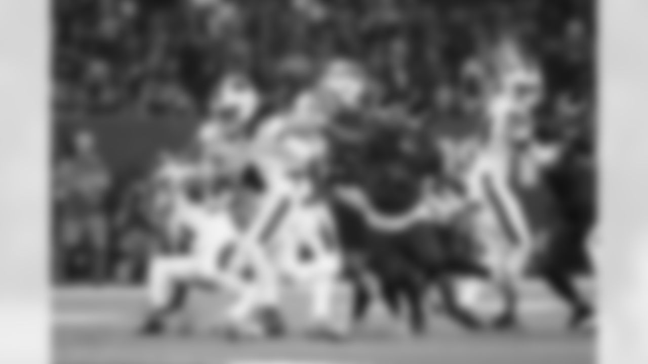 Houston Texans vs Buffalo Bills, Regular Season, November 20, 2025 at NRG Stadium.