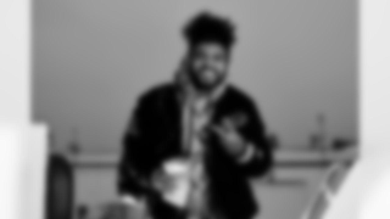 Ty Johnson (26). Buffalo Bills travel to Foxborough, December 13, 2025 at Buffalo Niagara International Airport.