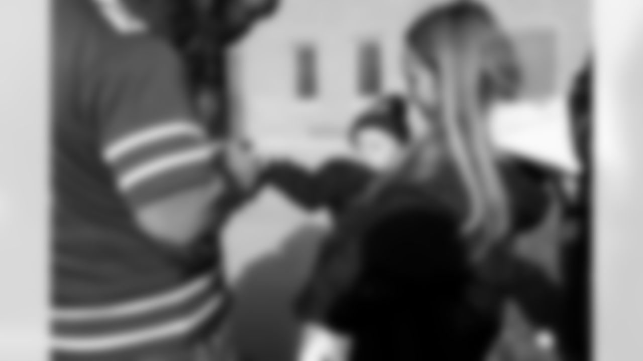 Free Mobile Food Markets, November 01, 2025 at #94 West Hertel Academy.