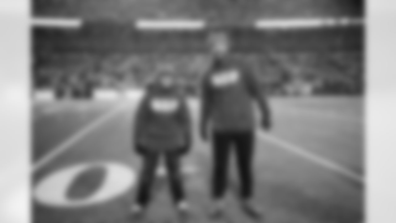 Buffalo Bills vs Philadelphia Eagles, Regular Season, December 28, 2025 at Highmark Stadium.