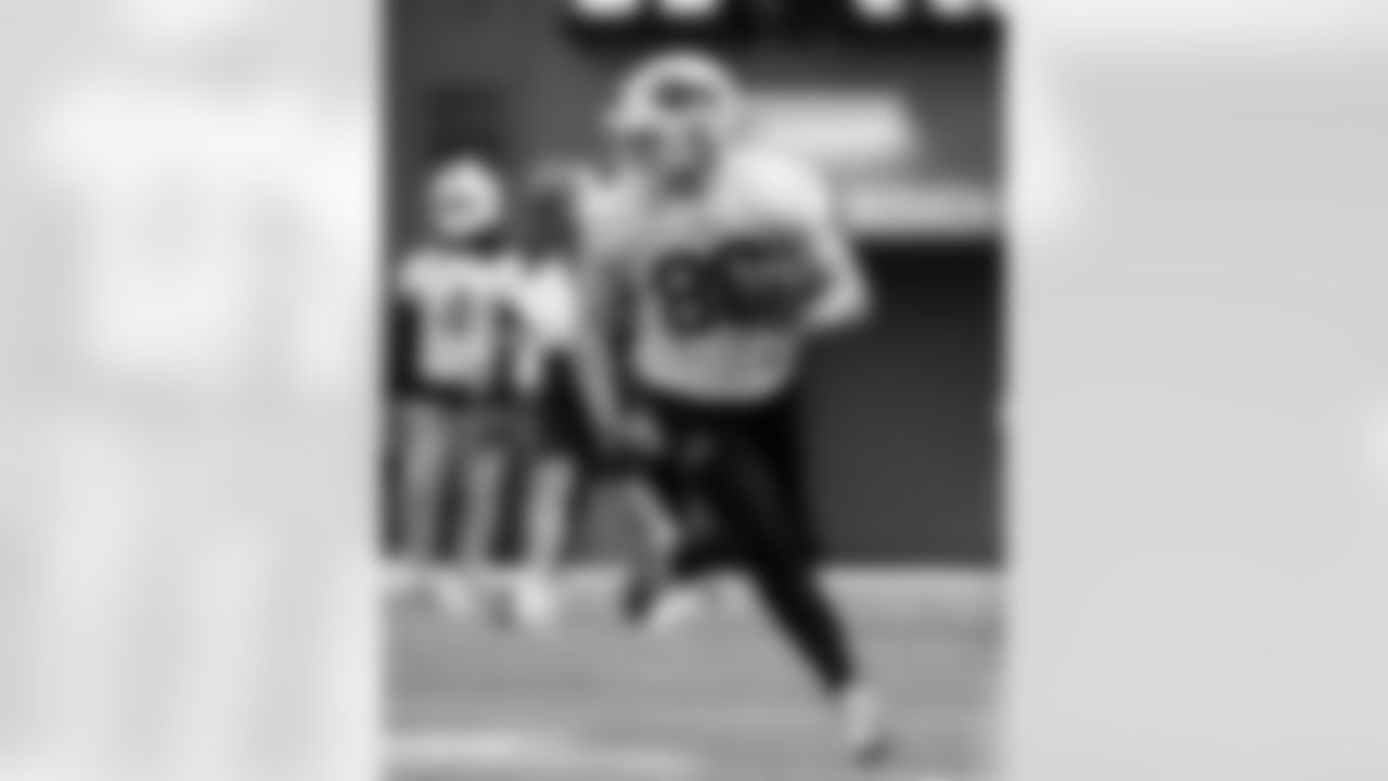 Dawson Knox (88). Buffalo Bills Divisional Round Practice, January 14, 2026 at Buffalo Bills Training Center.