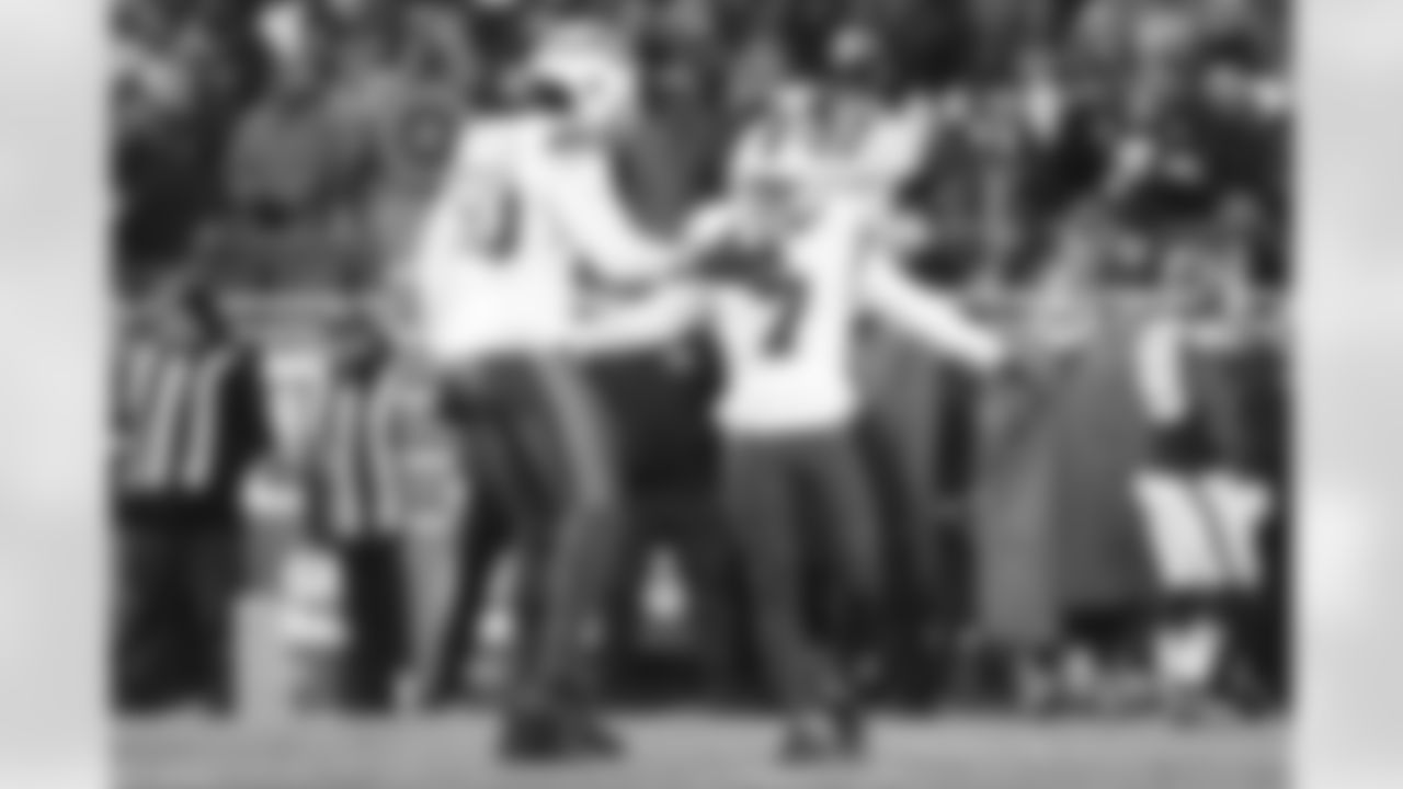 Cleveland Browns vs Buffalo Bills, Regular Season, December 21, 2025 at Huntington Bank Field.