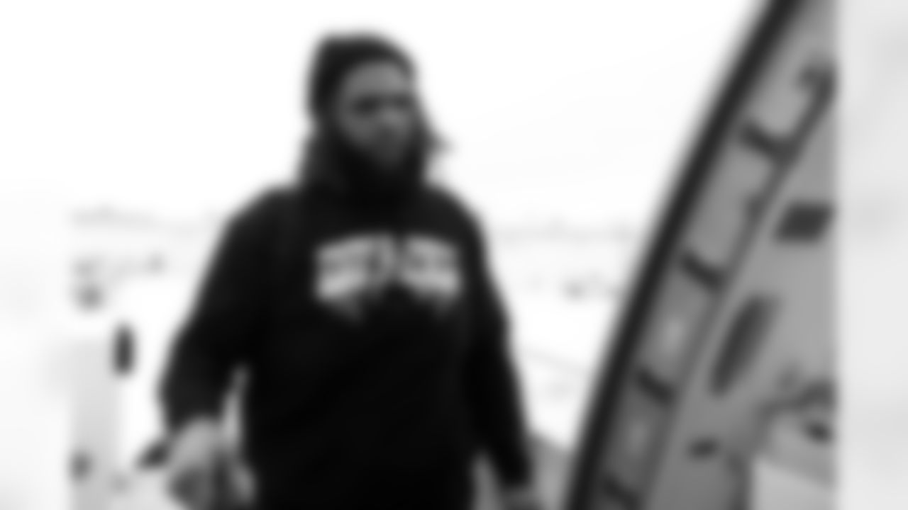 O'Cyrus Torrence (64). Buffalo Bills travel to Denver, January 16, 2026 at Buffalo Niagara International Airport.