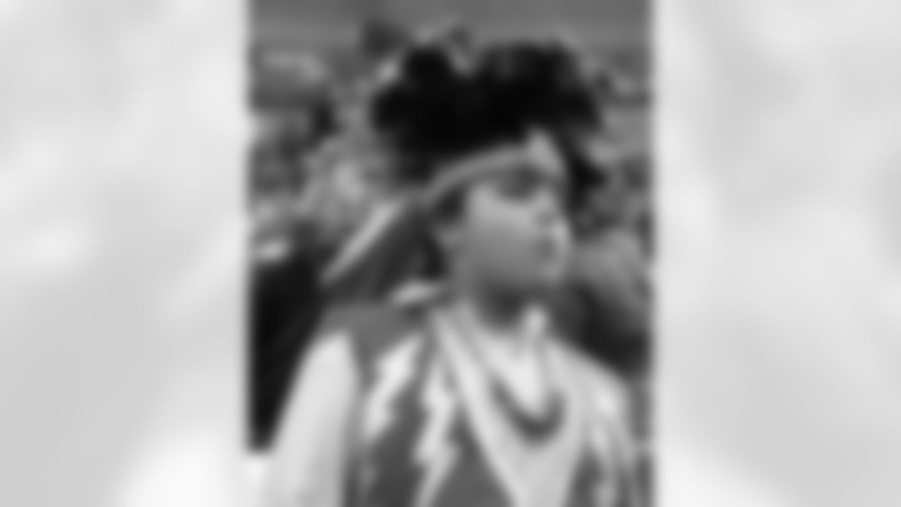 Buffalo Bills vs Tampa Bay Buccaneers, Regular Season, November 16, 2025 at Highmark Stadium.