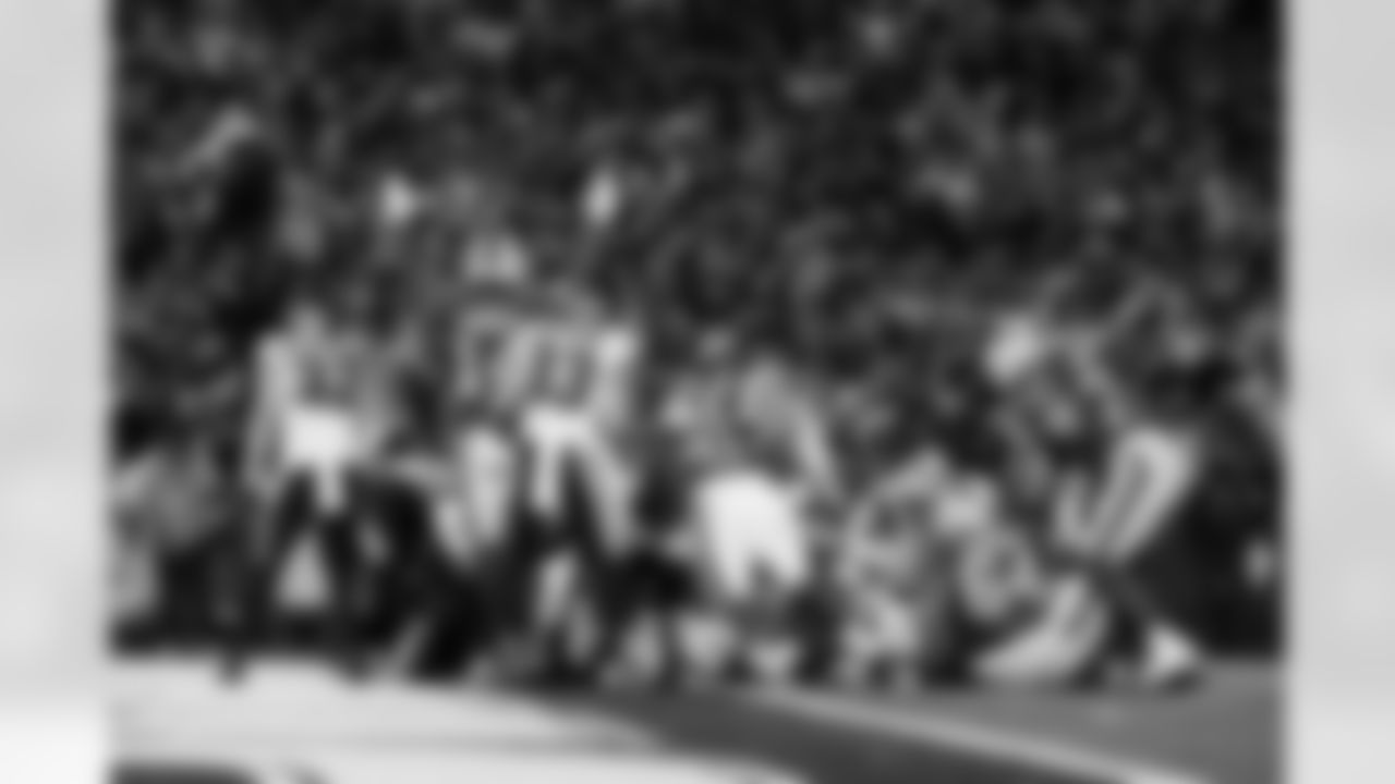 Buffalo Bills vs Philadelphia Eagles, Regular Season, December 28, 2025 at Highmark Stadium.