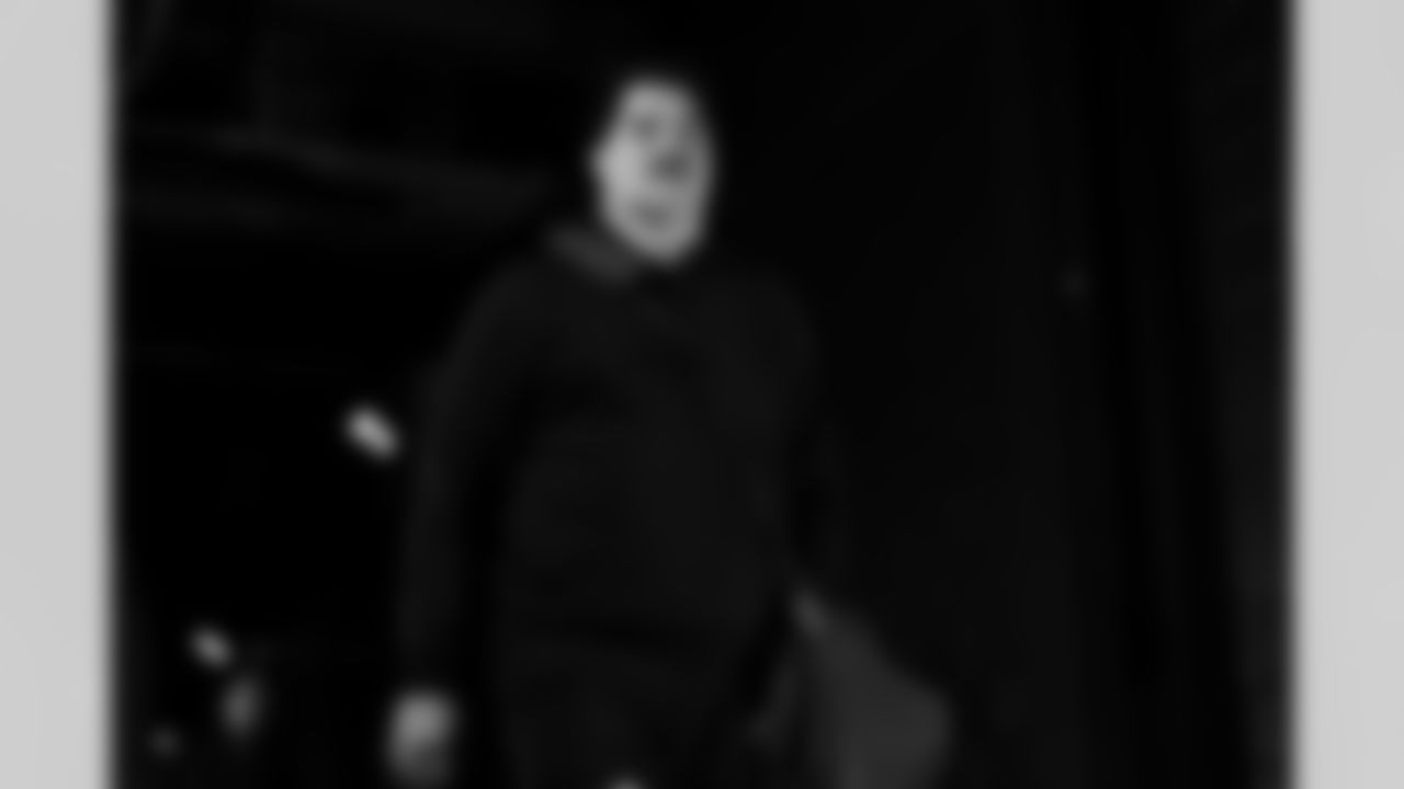 New England Patriots vs Buffalo Bills, Regular Season, December 14, 2025 at Gillette Stadium.