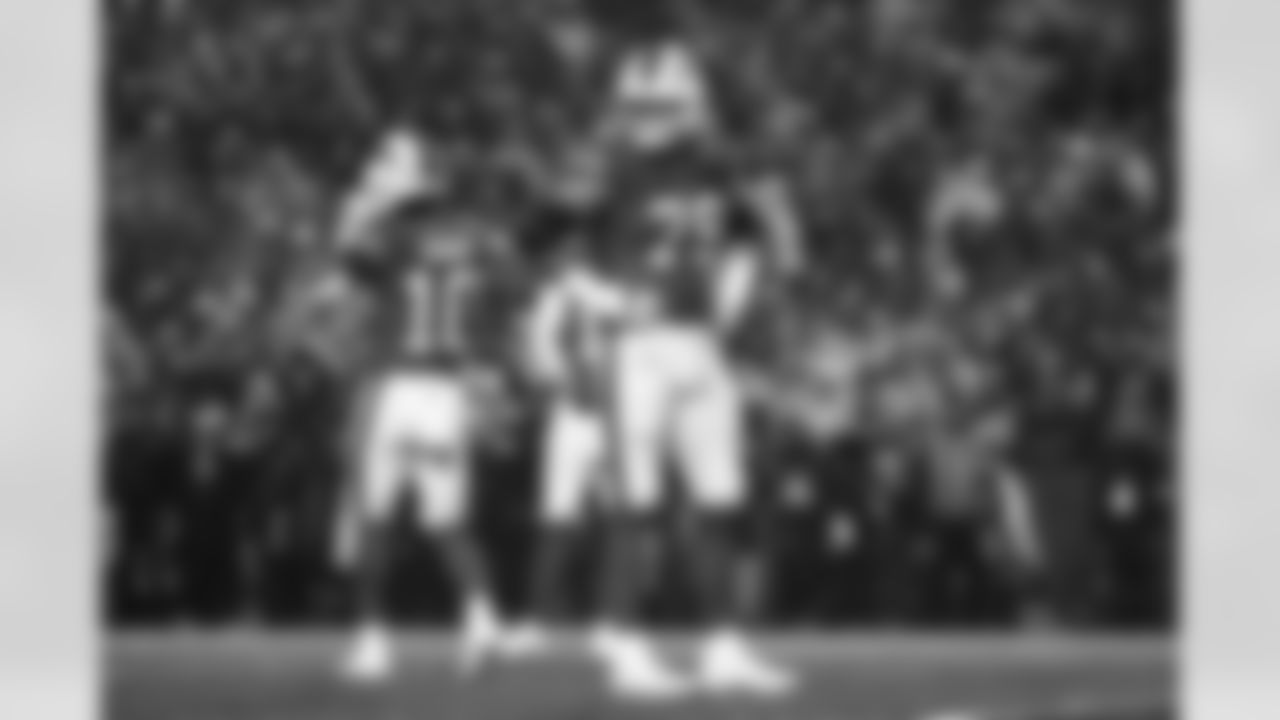 Buffalo Bills vs Philadelphia Eagles, Regular Season, December 28, 2025 at Highmark Stadium.