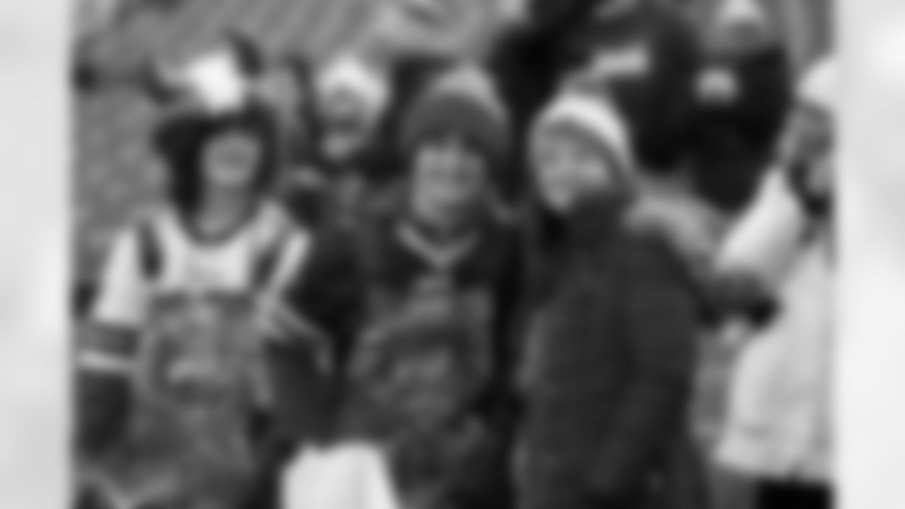 Buffalo Bills vs Cincinnati Bengals, Regular Season, December 07, 2025 at Highmark Stadium.