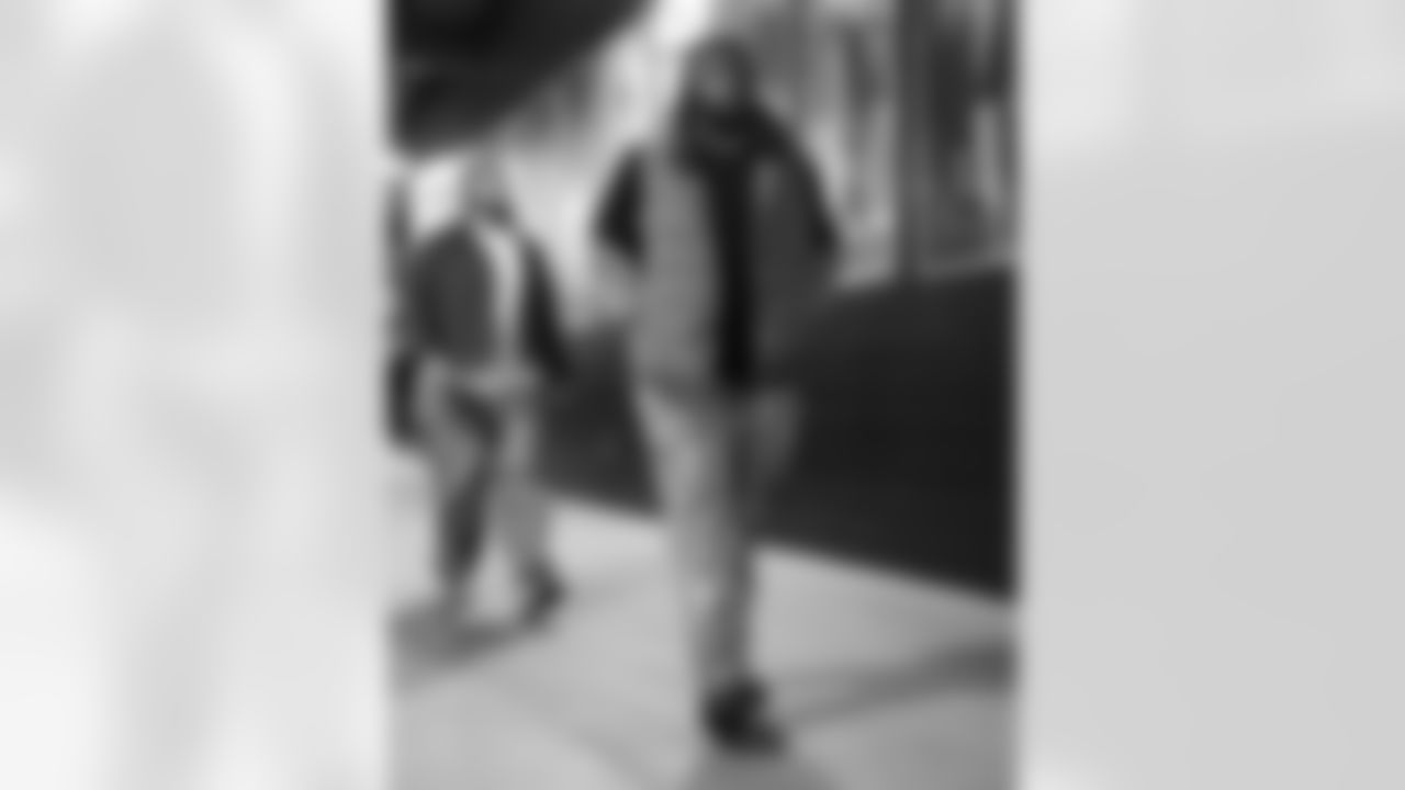 New England Patriots vs Buffalo Bills, Regular Season, December 14, 2025 at Gillette Stadium.