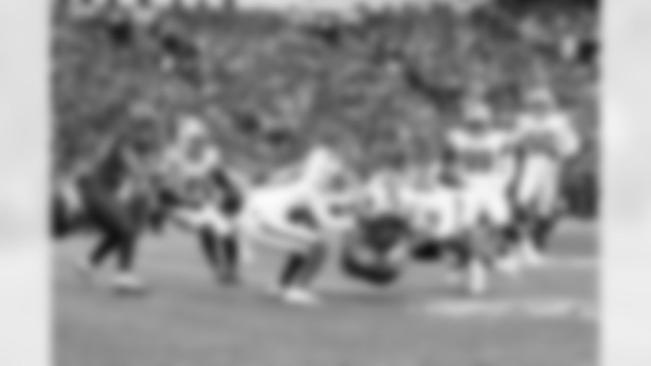 Buffalo Bills vs Tampa Bay Buccaneers, Regular Season, November 16, 2025 at Highmark Stadium.