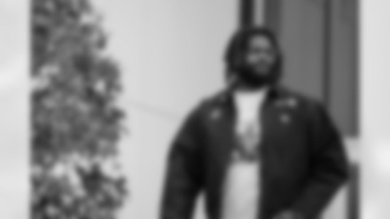 Buffalo Bills vs Tampa Bay Buccaneers, Regular Season, November 16, 2025 at Highmark Stadium.