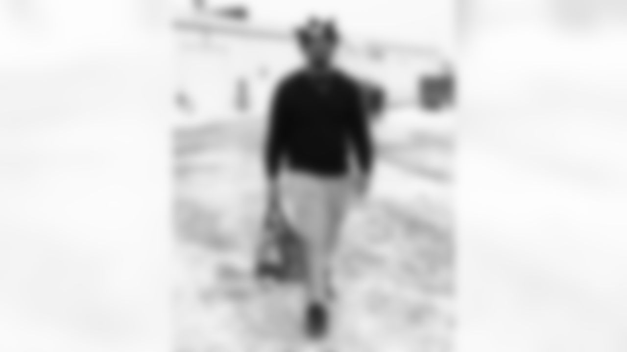 Tylan Grable (68). Buffalo Bills travel to Foxborough, December 13, 2025 at Buffalo Niagara International Airport.