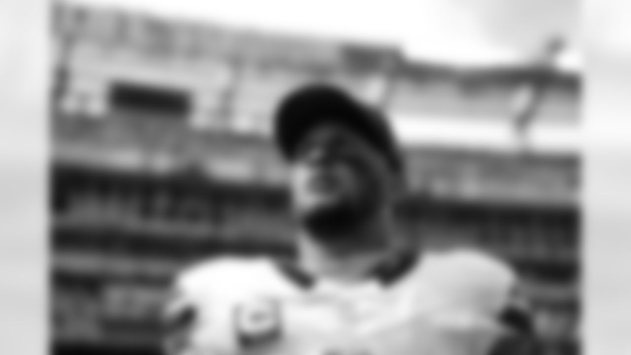 Terrel Bernard (8). New York Jets vs Buffalo Bills, Regular Season, September 14, 2025 at Metlife Stadium.