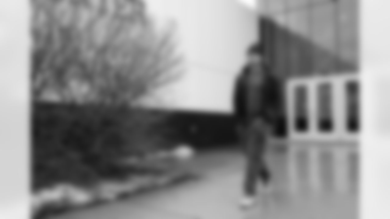 Buffalo Bills vs Philadelphia Eagles, Regular Season, December 28, 2025 at Highmark Stadium.