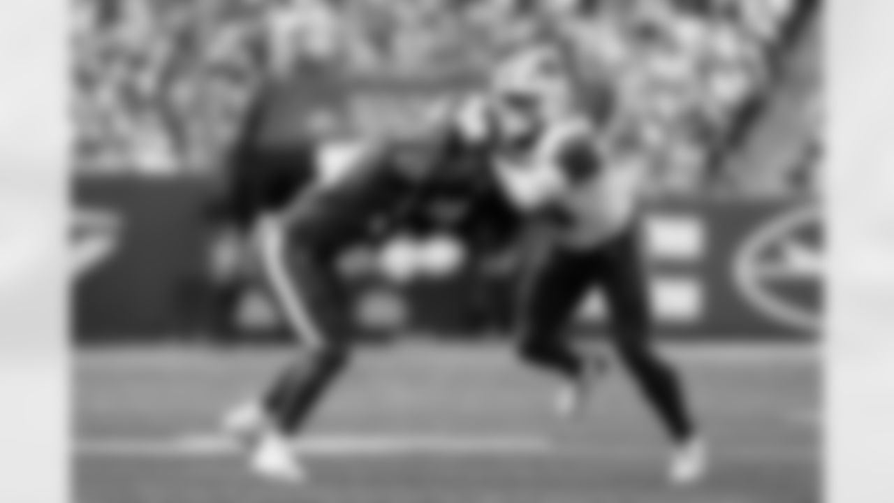 New York Jets vs Buffalo Bills, Regular Season, September 14, 2025 at Metlife Stadium.