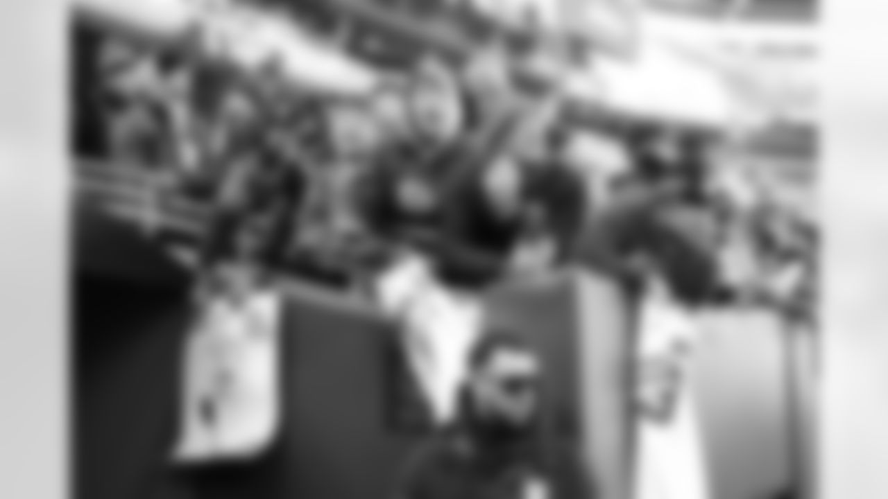 Cleveland Browns vs Buffalo Bills, Regular Season, December 21, 2025 at Huntington Bank Field.