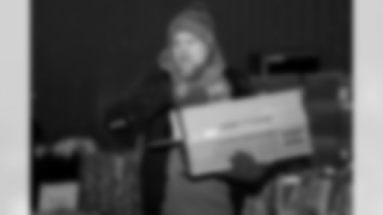 Dion's Dreamers Food Giveaway, December 09, 2025 at the Salvation Army.